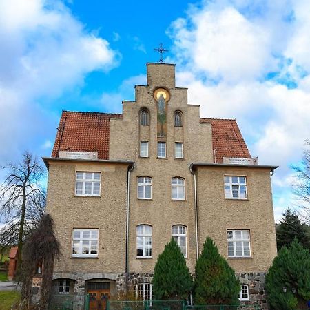 Domus Mariae Gietrzwald Hostel Kültér fotó