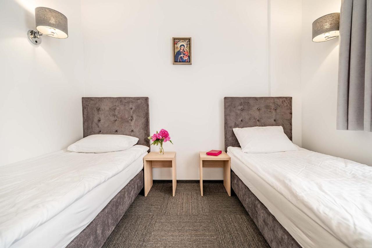 Domus Mariae Gietrzwald Hostel Kültér fotó