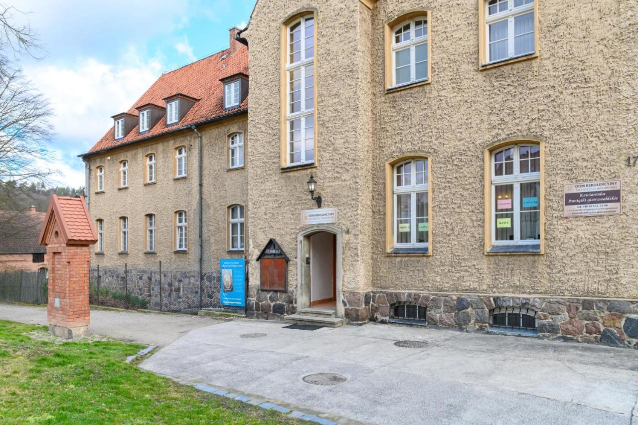 Domus Mariae Gietrzwald Hostel Kültér fotó